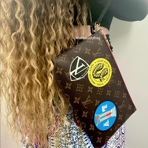 💎✨NEW✨💎 Wristlet Louis Vuitton